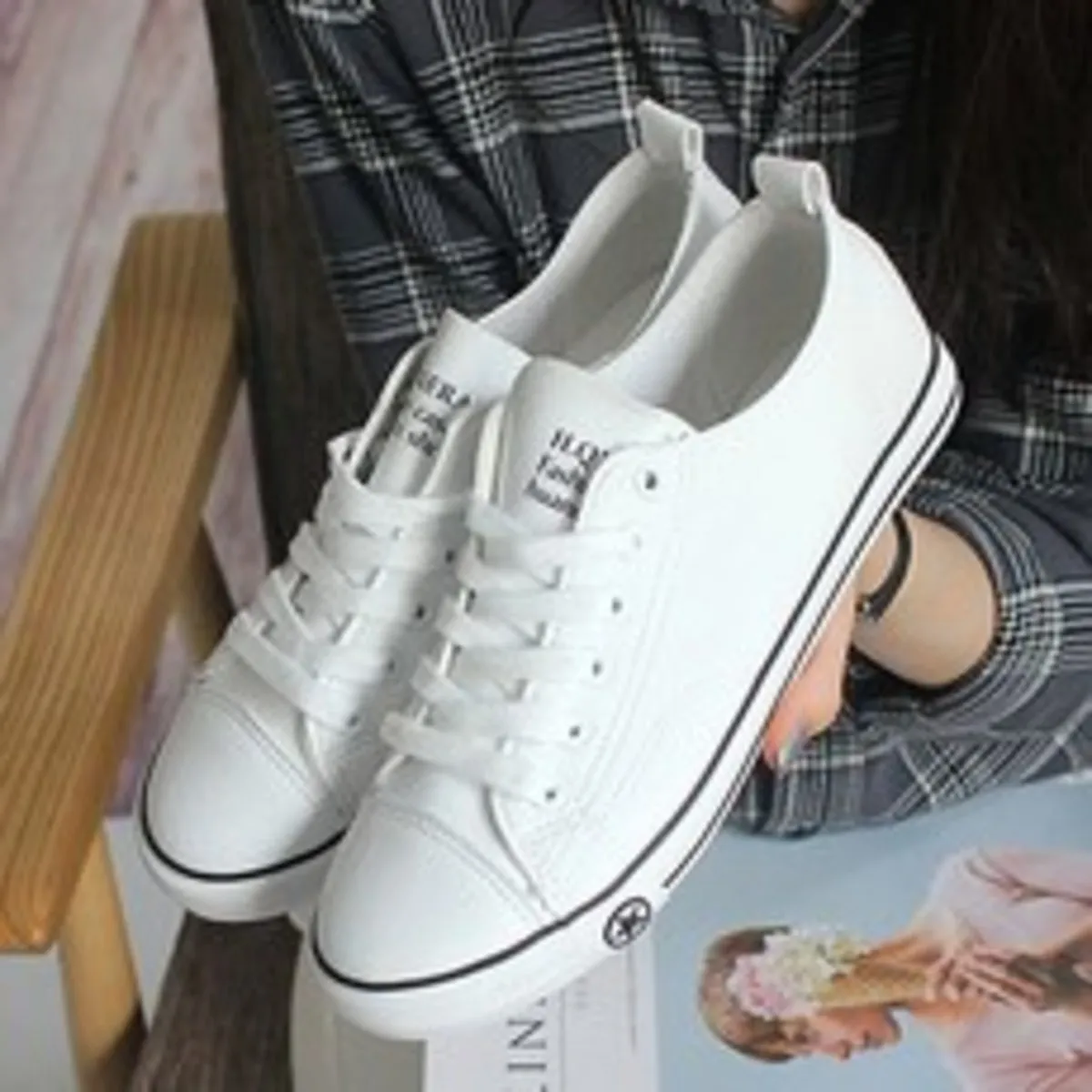 여자 스니커즈 운동화 추천 인기 판매 순위 67위 | 2025년 1월 2주차